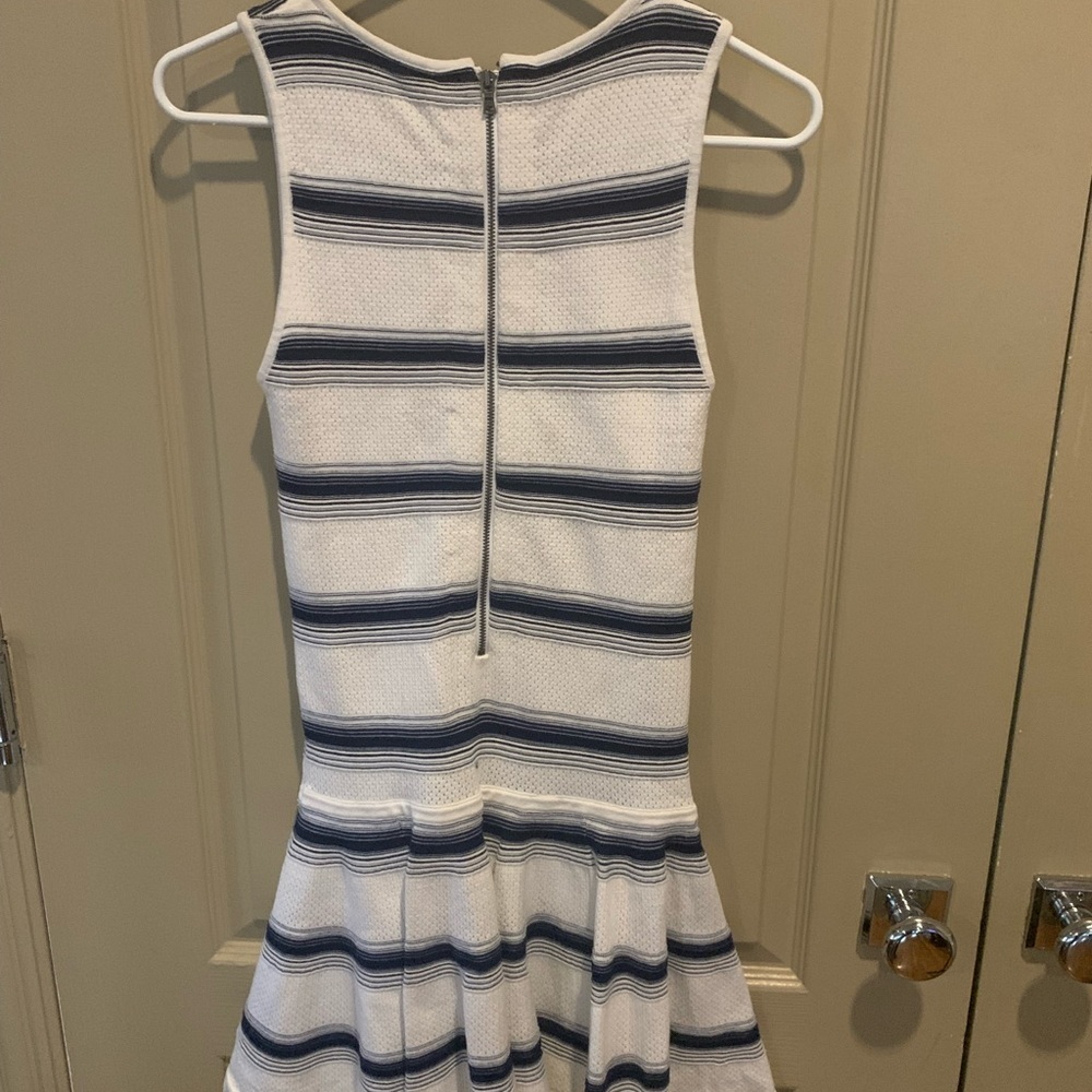 Alice + Olivia Sleeveless Dress XS - Picture 5 of 8
